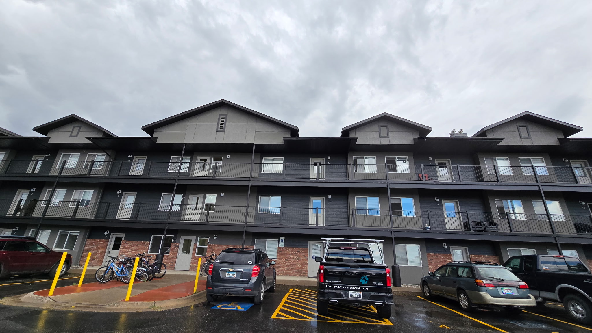 1225 West Kagy Boulevard - 3